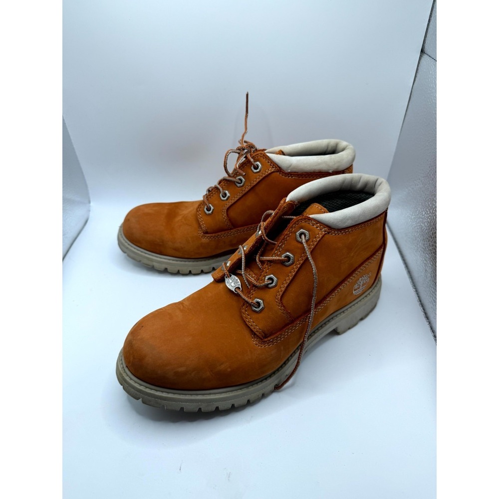 Timberland Nellie 23394 Womens 8 M Chukka Wheat Leather Ankle Waterproof Boot